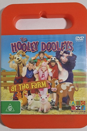 The Hooley Dooleys: At The Farm