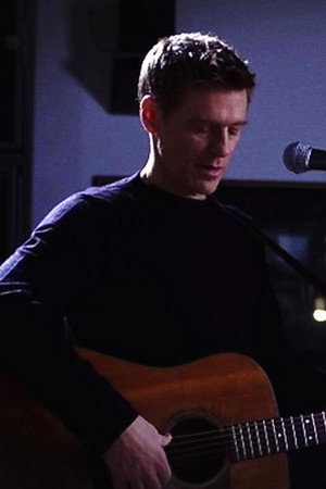 Bryan Adams: Bare Bones