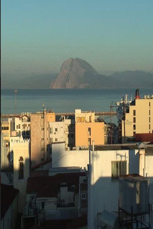 Από την Ανατολή στη Δύση