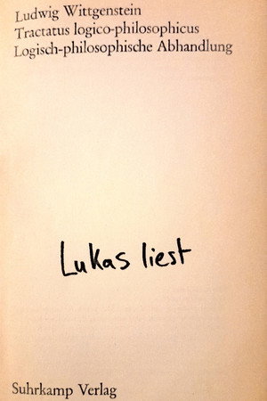 Lukas liest
