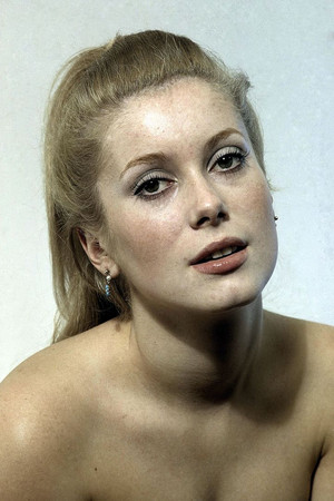 Catherine Deneuve à l'aventure ou une certaine blondeur