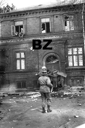 BZ